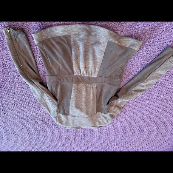 Jacket - Picture 2 of 5